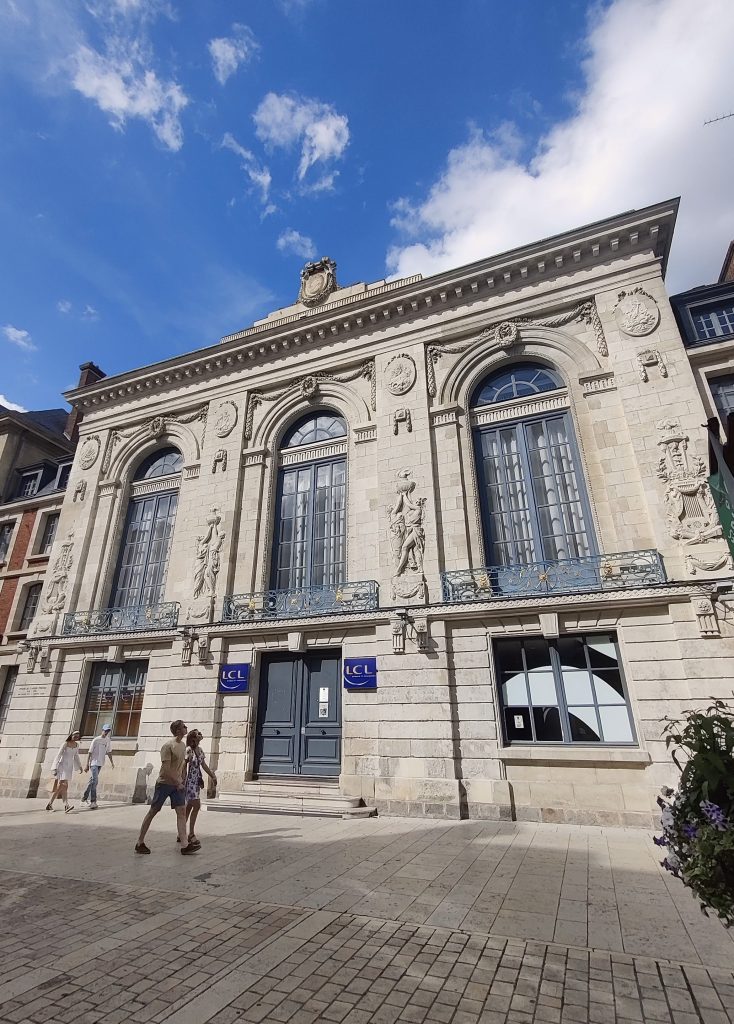 Façade de l'ancien théâtre municipal d'Amiens